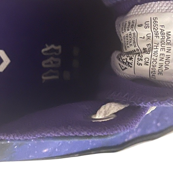 Converse Chuck Taylor All Star 565209F Women's Purple Miss Galaxy Sneakers SZ 9 - Picture 12 of 12